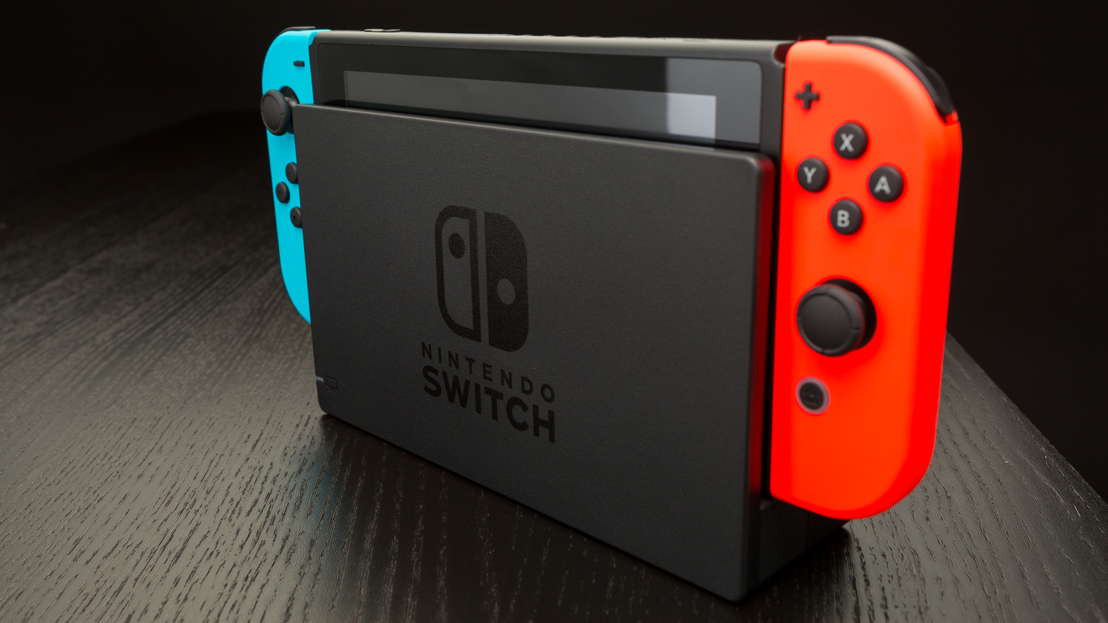 Nel 2018, la nuova console ibrida di casa Nintendo è riuscita a superare le vendite avvantaggiandosi sulle console rivali (quali Playstation 4 e Xbox One).